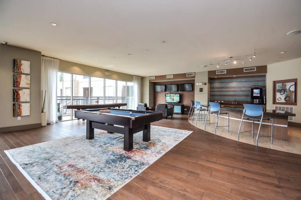 Beautiful Unit Near Med Center W/ Shopping Center Apartamento Houston Exterior foto