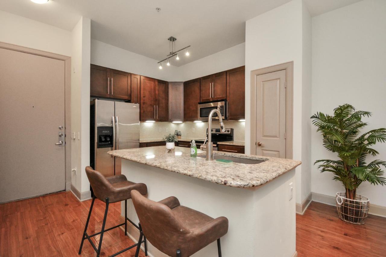 Beautiful Unit Near Med Center W/ Shopping Center Apartamento Houston Exterior foto